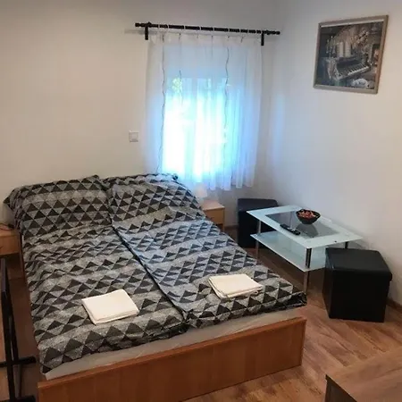 Erdi Muskatlis Vendeghaz Guest house Erd