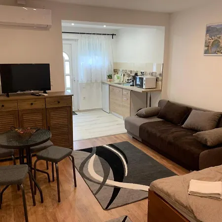 Erdi Muskatlis Vendeghaz Guest house Erd