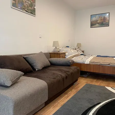 Erdi Muskatlis Vendeghaz Guest house *