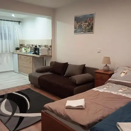 Erdi Muskatlis Vendeghaz 3*