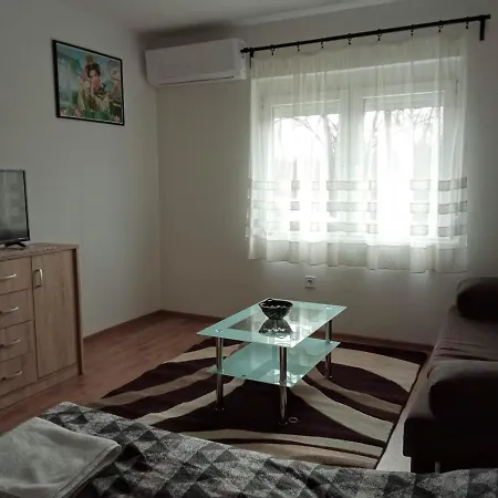 Erdi Muskatlis Vendeghaz Guest house Erd