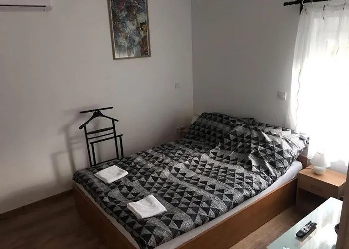 Erdi Muskatlis Vendeghaz Pensiune