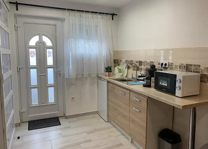 Erdi Muskatlis Vendeghaz