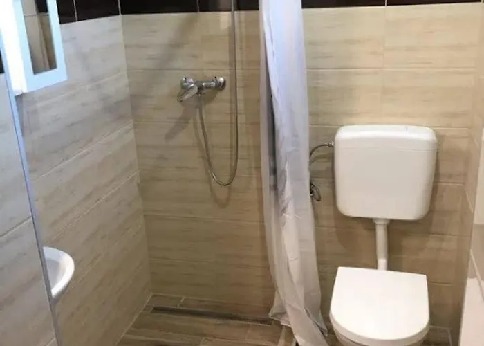 Guest house Erdi Muskatlis Vendeghaz 3*