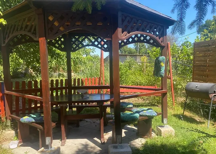 Erdi Muskatlis Vendeghaz Pensiune Erd
